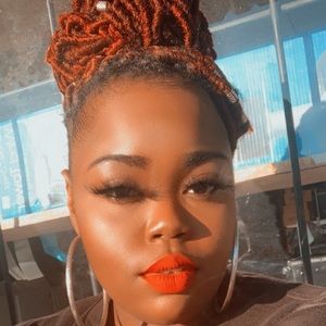 Meet your Posher, Destiny